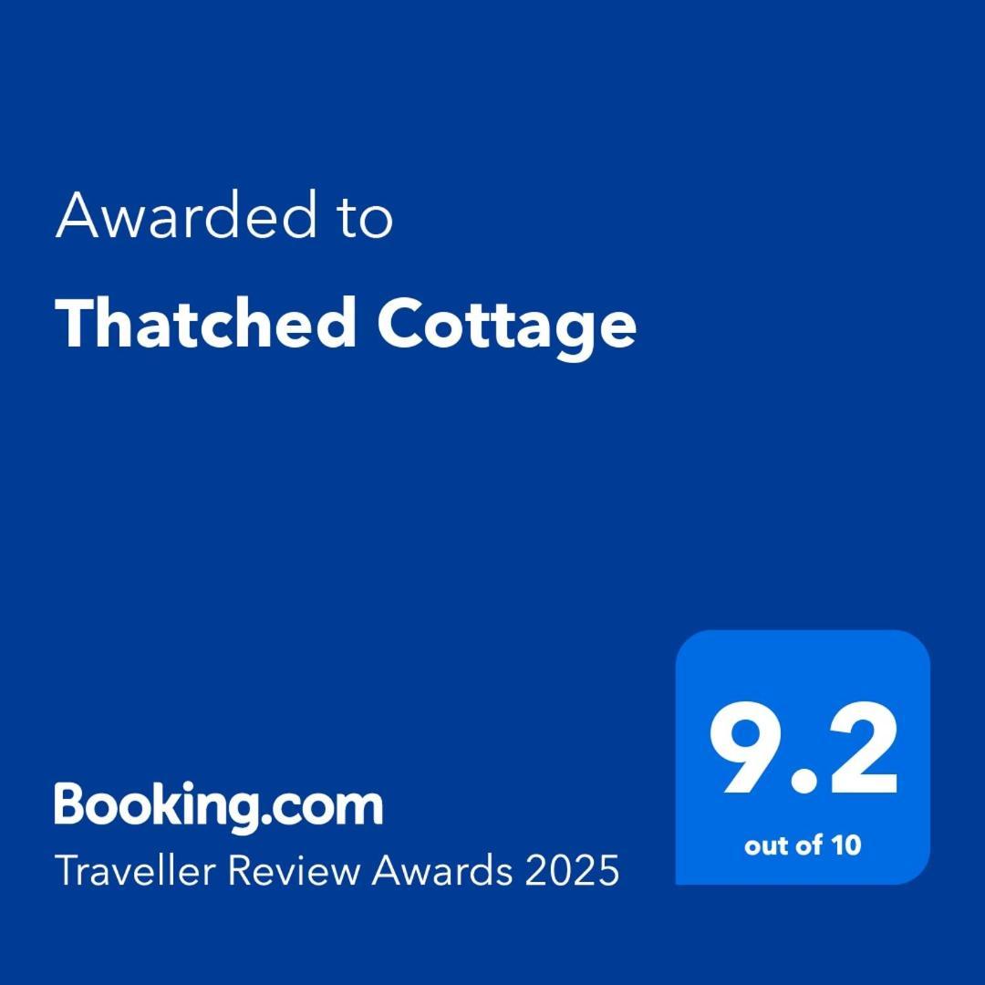 Thatched Cottage ハンガーフォード エクステリア 写真